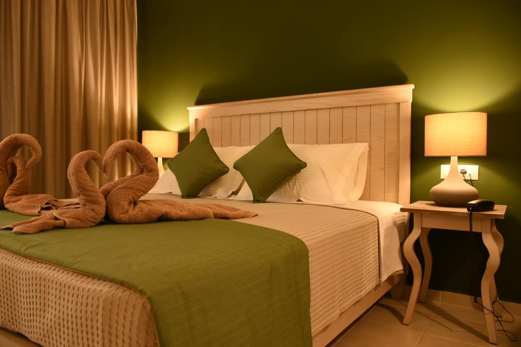 Kassandra Mare Hotel Nea Poteidaia Esterno foto